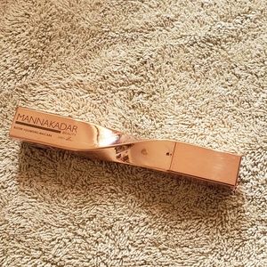 Mannakadar blooming mascara